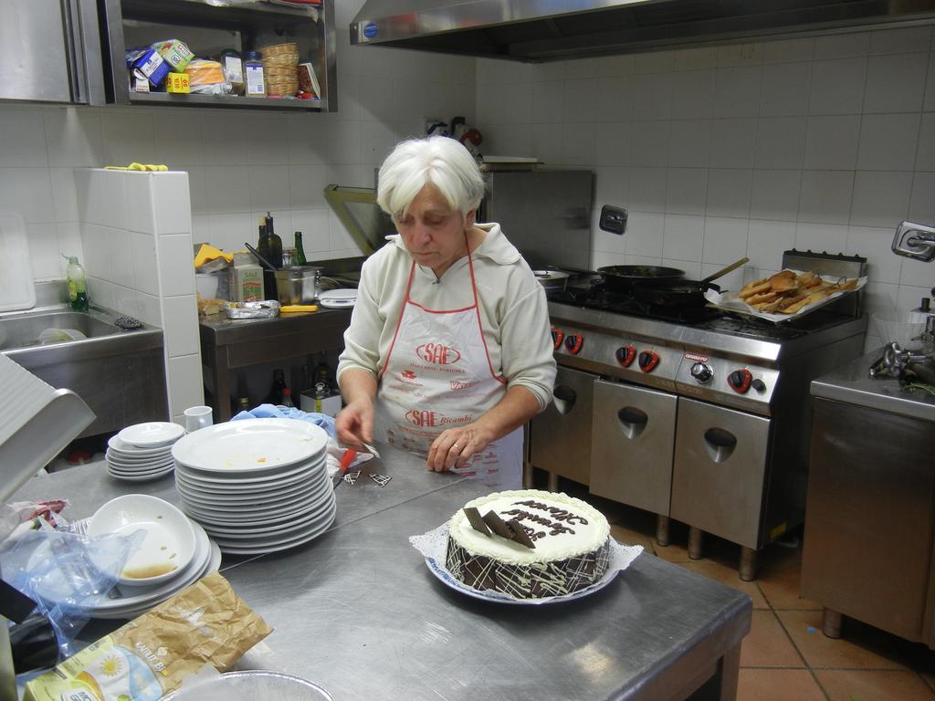 La Colombarola Agriturismo Farneto Bagian luar foto
