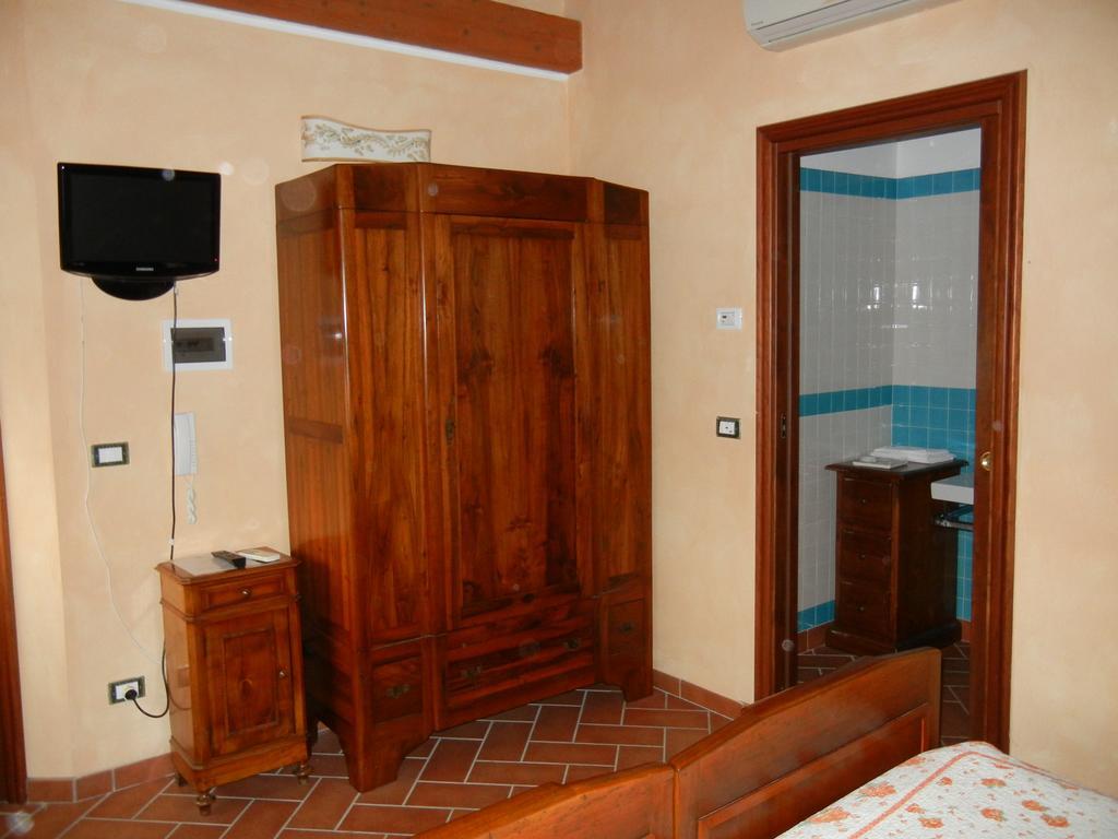 La Colombarola Agriturismo Farneto Bagian luar foto