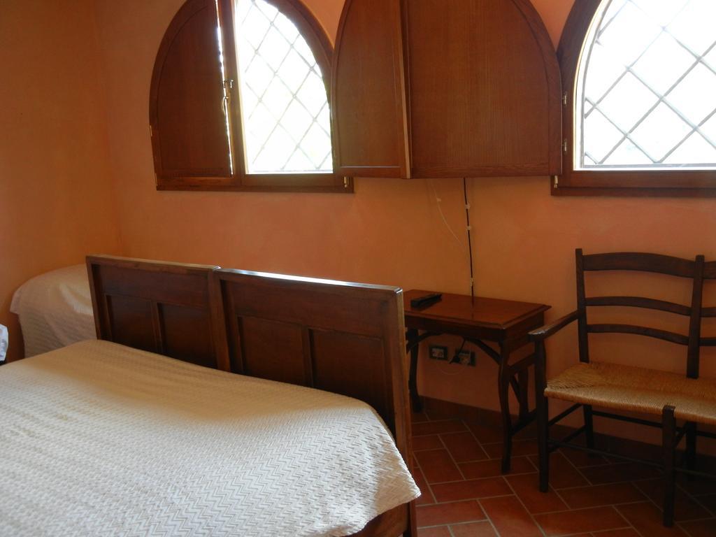 La Colombarola Agriturismo Farneto Bagian luar foto