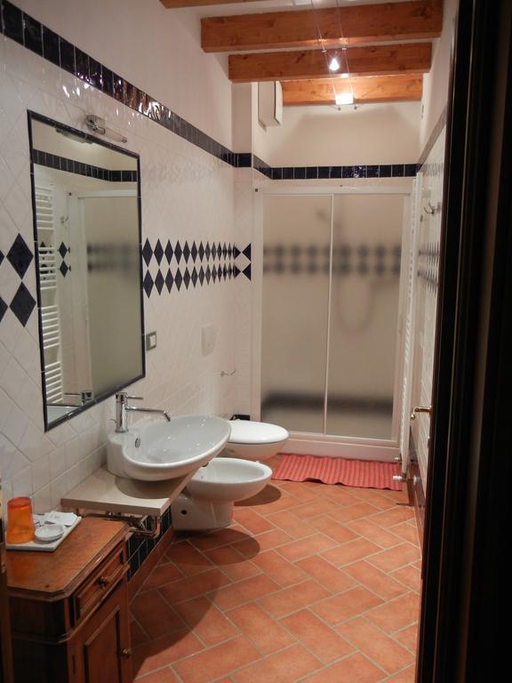 La Colombarola Agriturismo Farneto Bagian luar foto