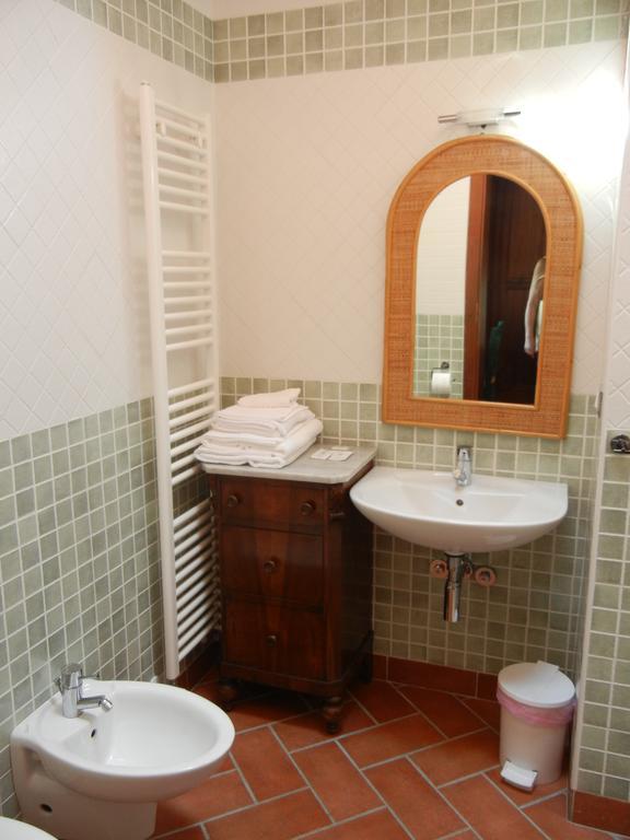 La Colombarola Agriturismo Farneto Bagian luar foto