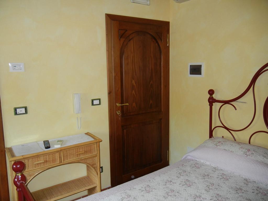 La Colombarola Agriturismo Farneto Bagian luar foto