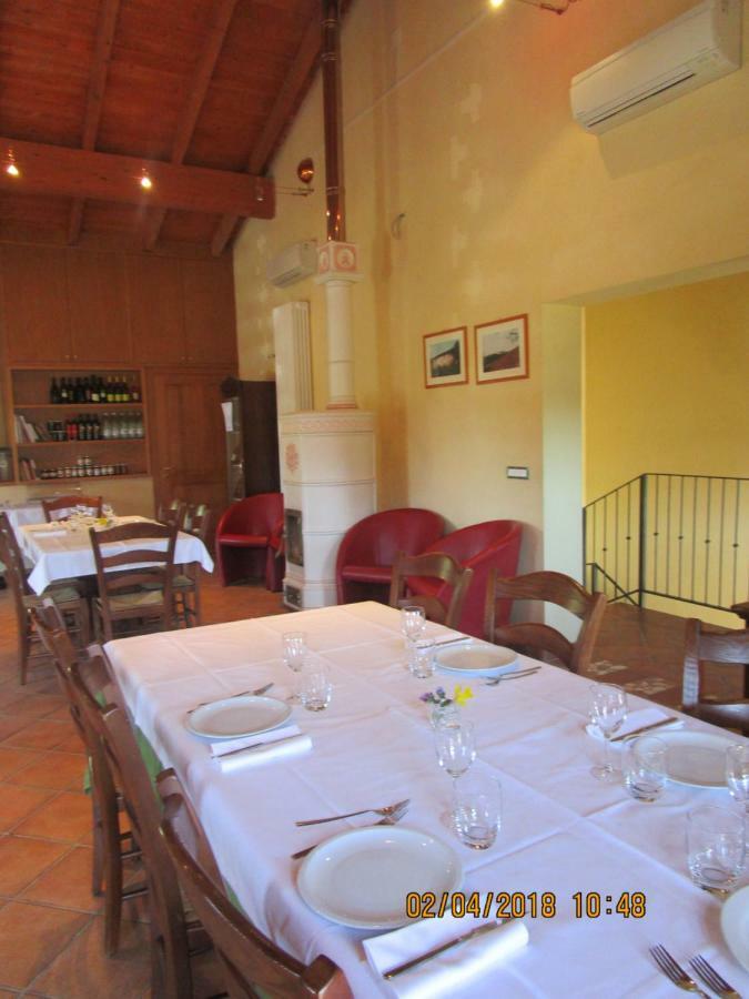 La Colombarola Agriturismo Farneto Bagian luar foto